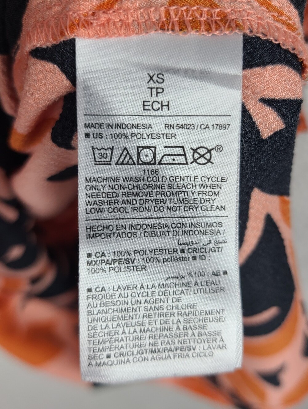 Old Navy Tropical Floral Satin V Neck Tank Top Peach Navy XS - Picture 6 of 9